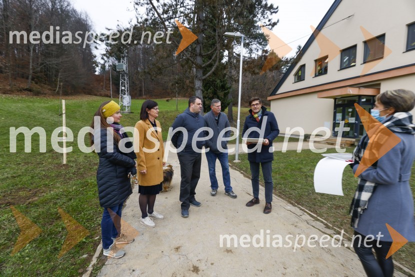 V Kranju začeli z akcijo »KR posvoji drevo«