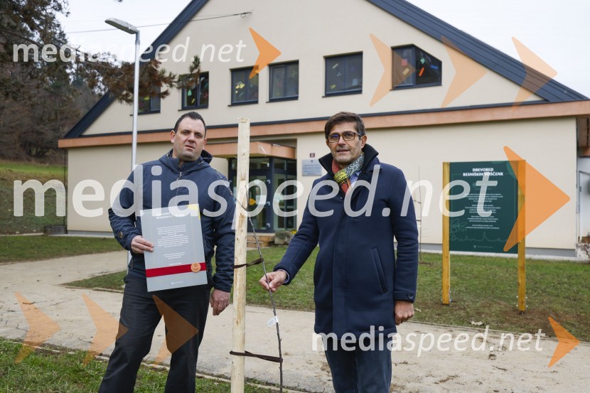 V Kranju začeli z akcijo »KR posvoji drevo«
