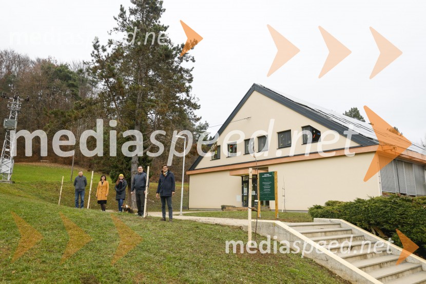 V Kranju začeli z akcijo »KR posvoji drevo«