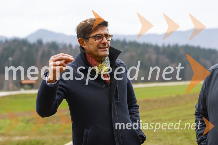 V Kranju začeli z akcijo »KR posvoji drevo«