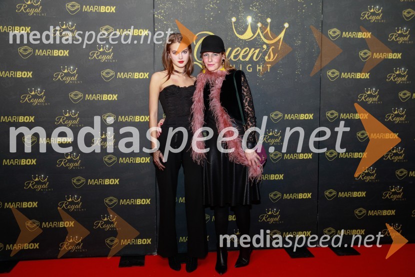  Karolina Lombergar;  Bojana Kovačič Zemljič, oblikovalka nakita E2RDQueen's Night v Mariboxu v znamenju mode in Hiše Gucci