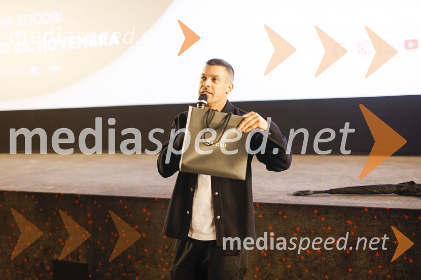  Klemen Bučan, radijski voditelj, stand-up komik, DJPremiera Hiša Gucci - Cineplexx