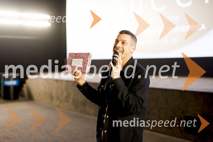  Klemen Bučan, radijski voditelj, stand-up komik, DJPremiera Hiša Gucci - Cineplexx