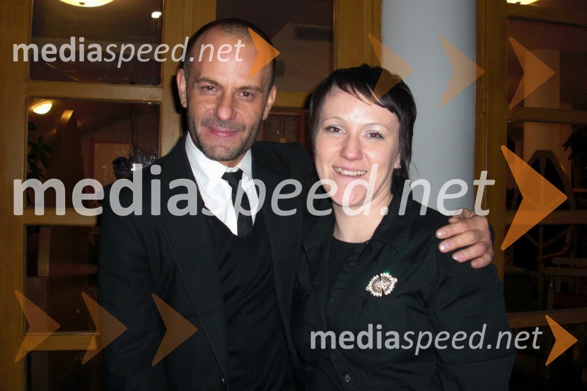 Tomaž Pandur, režiser in Klaudija Žilavec, lastnica kavarne Teater cafeKaligula, slovenska premiera predstave Tomaža Pandurja