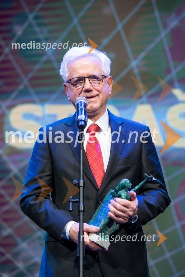  Bogomir Strašek, ustanovitelj, direktor in večinski lastnik družbe KLS Ljubno100 najbogatejših Slovencev pred objektivom Mediaspeed