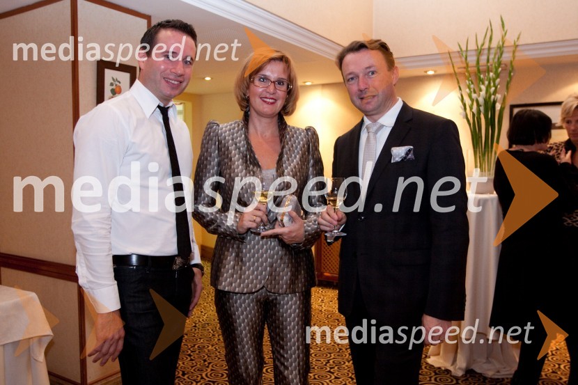  Zoran Đukić, direktor Stoja Trade d.o.o.;  ... ;  Boštjan Šifrar, SIBO G100 najbogatejših Slovencev pred objektivom Mediaspeed