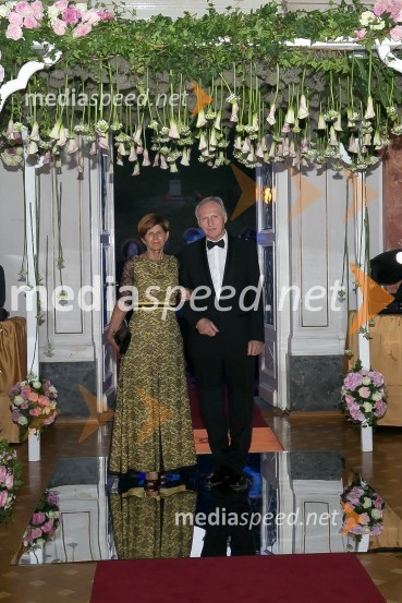  Sonja Zorn; dr. Otmar Zorn, direktor Iskra Zaščite d.o.o.100 najbogatejših Slovencev pred objektivom Mediaspeed