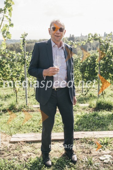  Vladimir Puklavec, lastnik in direktor P&F Holding Vino100 najbogatejših Slovencev pred objektivom Mediaspeed