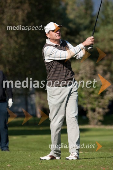  Marjan Bevk , direktor Merit International 100 najbogatejših Slovencev pred objektivom Mediaspeed