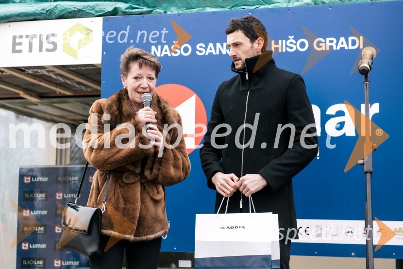  Sonja Gole, direktorica, Adria Mobil d.o.o.;  Jakov Fak, biatlonec100 najbogatejših Slovencev pred objektivom Mediaspeed