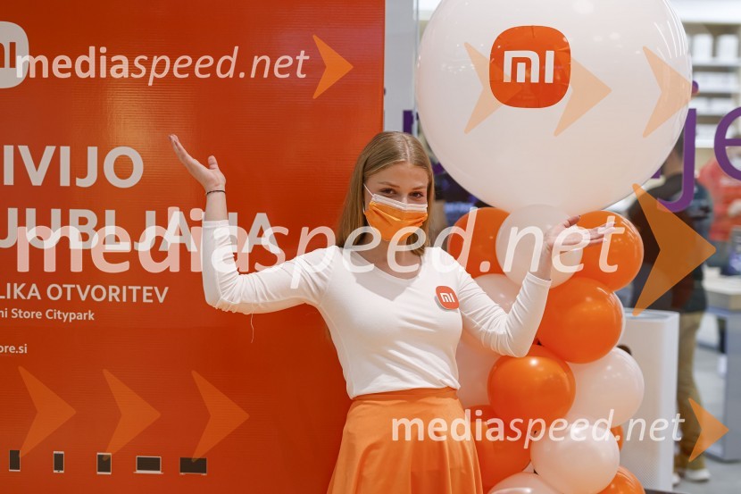 Ljubljana z navdušenjem pospremila odprtje trgovine Xiaomi Store