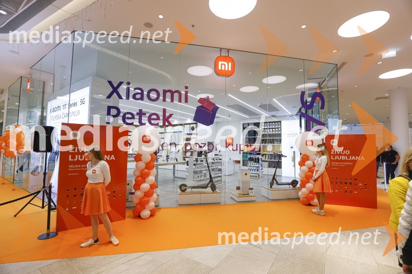 Ljubljana z navdušenjem pospremila odprtje trgovine Xiaomi Store