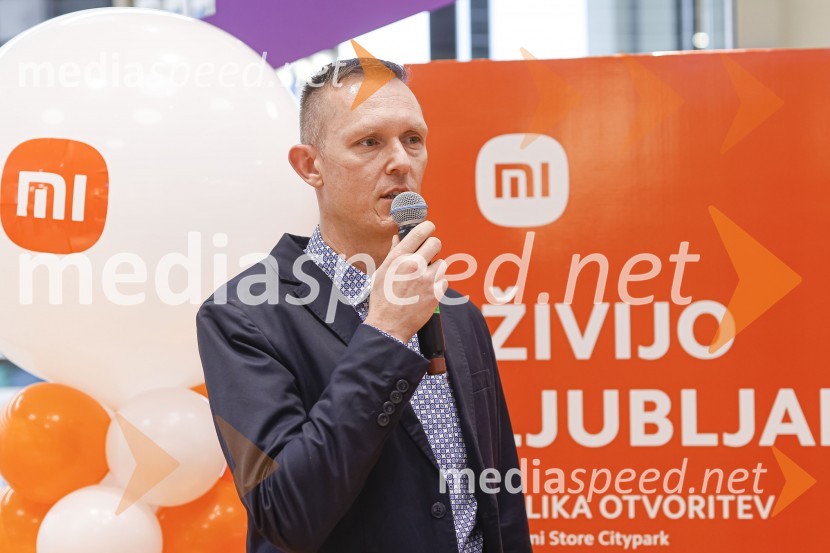  Goran  Mudrovčić, generalni direktor Xiaomi za Slovenijo in Hrvaško.Ljubljana z navdušenjem pospremila odprtje trgovine Xiaomi Store