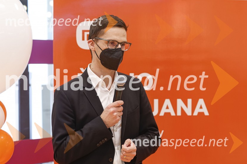 Andrej Ropret, center manager, Citypark LjubljanaLjubljana z navdušenjem pospremila odprtje trgovine Xiaomi Store