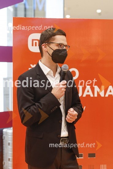  Andrej Ropret, center manager, Citypark LjubljanaLjubljana z navdušenjem pospremila odprtje trgovine Xiaomi Store