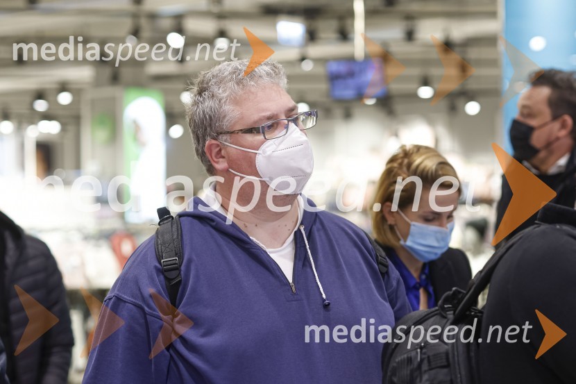 Ljubljana z navdušenjem pospremila odprtje trgovine Xiaomi Store