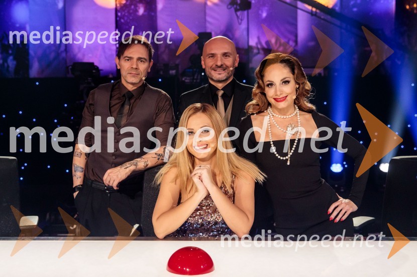  Lado Bizovičar, igralec;  Marjetka Vovk, pevka, duo Maraaya;  Branko Čakarmiš,  programski direktor, Pro Plus;  Ana Klašnja, balerinaSlovenija ima talent 2021, četrta polfinalna oddaja