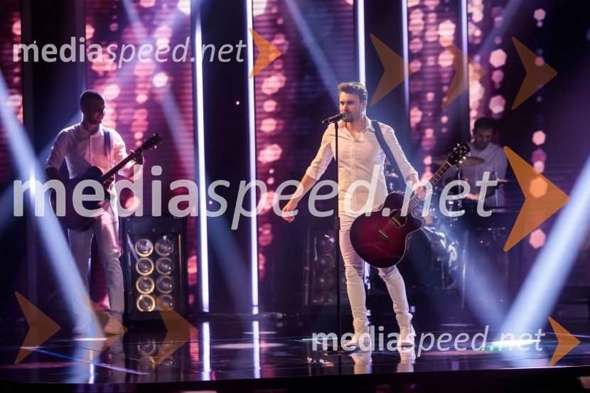  Dino Petrić, pevecSlovenija ima talent 2021, četrta polfinalna oddaja