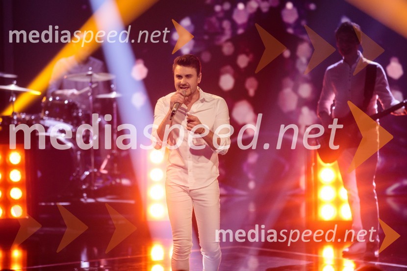  Dino Petrić, pevecSlovenija ima talent 2021, četrta polfinalna oddaja