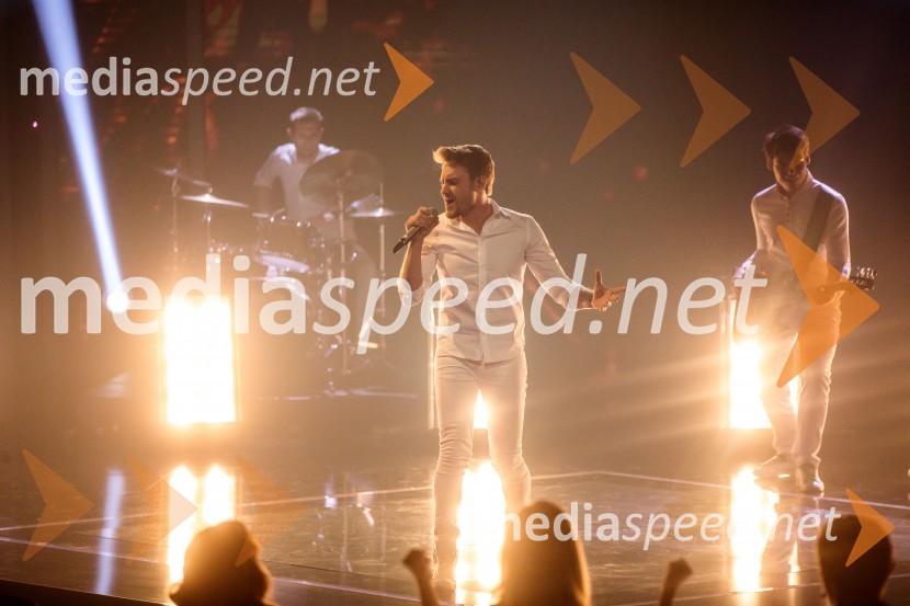  Dino Petrić, pevecSlovenija ima talent 2021, četrta polfinalna oddaja