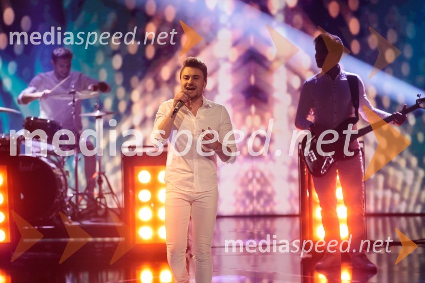  Dino Petrić, pevecSlovenija ima talent 2021, četrta polfinalna oddaja