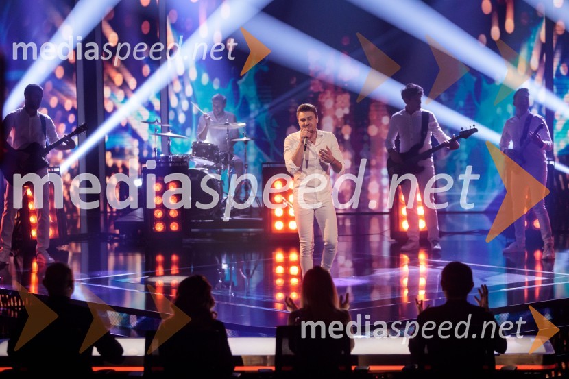  Dino Petrić, pevecSlovenija ima talent 2021, četrta polfinalna oddaja