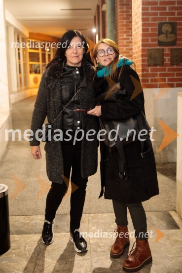  Klavdija Figelj, vodja komunikacij z mediji Go! 2025; dr. Petra Kolenc, ZRC SAZU Nova GoricaTridesetletnice, premiera tragikomične predstave