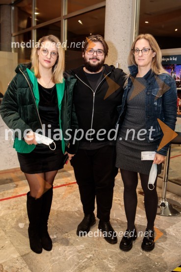  Tereza  Gregorič, dramaturginja;  Jakob Šfiligoj, igralec;  ... Tridesetletnice, premiera tragikomične predstave