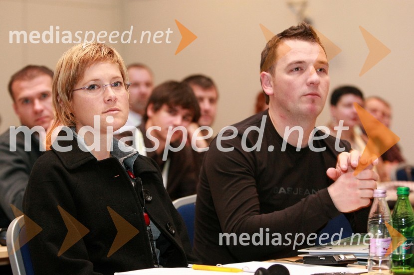 Udeleženci 2. mednarodne konference nogomet in medicinaNogomed 2008, mednarodna konferenca o medicini v nogometu
