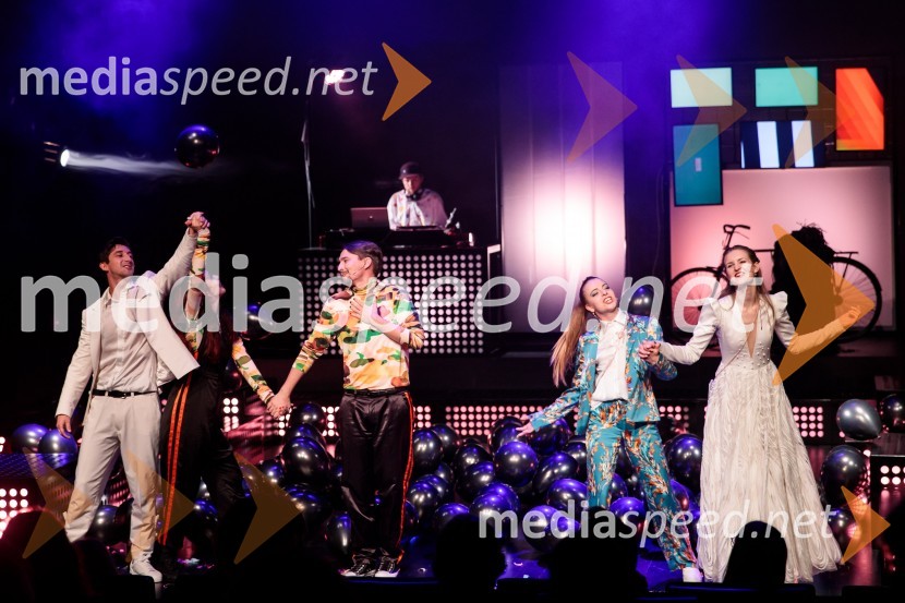  Žiga Udir, igralec;  Anuša  Kodelja, igralka;  Jure Kopušar, igralec;  Lara Fortuna, igralka;  Lucija Harum, igralkaTridesetletnice, premiera tragikomične predstave