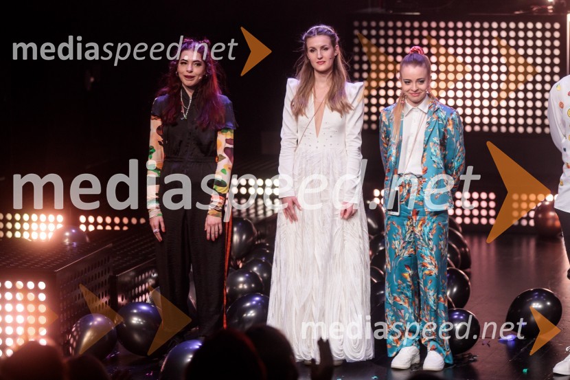  Anuša  Kodelja, igralka;  Lucija Harum, igralka;  Lara Fortuna, igralkaTridesetletnice, premiera tragikomične predstave