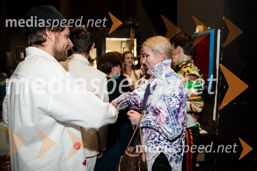  Anže Vrabec, avtor glasbenih priredb in korepetitor;  Eva Mahkovic, dramaturginjaTridesetletnice, premiera tragikomične predstave