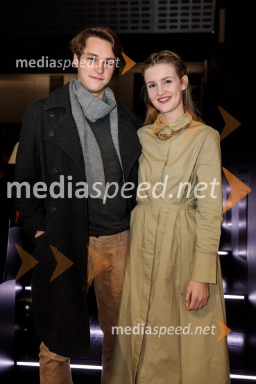  Martin Vogrin, avtor glasbe;  Lucija Harum, igralkaTridesetletnice, premiera tragikomične predstave