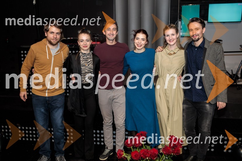  Anže Vrabec, avtor glasbenih priredb in korepetitor;  Lara Fortuna, igralka;  Žiga Udir, igralec;  Anuša  Kodelja, igralka;  Lucija Harum, igralka;  Jure Kopušar, igralecTridesetletnice, premiera tragikomične predstave