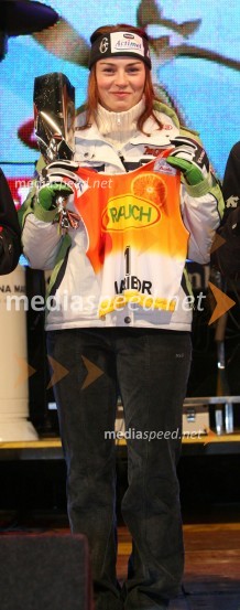 Smučarka Tina Maze, Slovenija
(žrebanje štartnih številk za Veleslalom)42. Zlata lisica