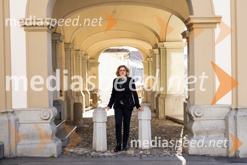 prim. Danica Avsec, dr. med., svetnica in direktorica Zavoda RS za presaditev organov in tkiv Slovenijadr. Danica Avsec, direktorica zavoda RS za presaditve organov in tkiv Slovenija-transplant