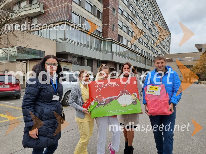  Tina Roš, UKC Ljubljana;  ... ;  ... ;  Nina Rus Turuk, odnosi z javnostmi v Skupini Žito;  Luka  Renko , pobudnik in ustanovitelj Covid 19 - Sledilnik, nekdanji CTO v Outfit7Covid-19 sledilnik s slovenskimi podjetji za zdravstvene delavce