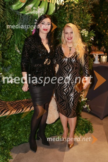  Ana  Cajhen, oblikovalka;  Danica Lovenjak, novinarkaSlovenski influencerji na predstavitvi prvega instagramerskega hotela v Evropi