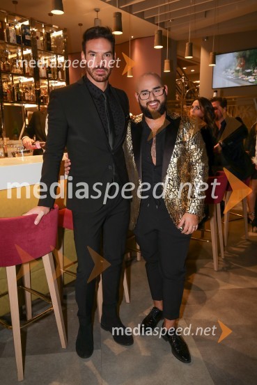  Matjaž Kumelj, pevec, maneken;  Tilen Lotrič, pevecSlovenski influencerji na predstavitvi prvega instagramerskega hotela v Evropi