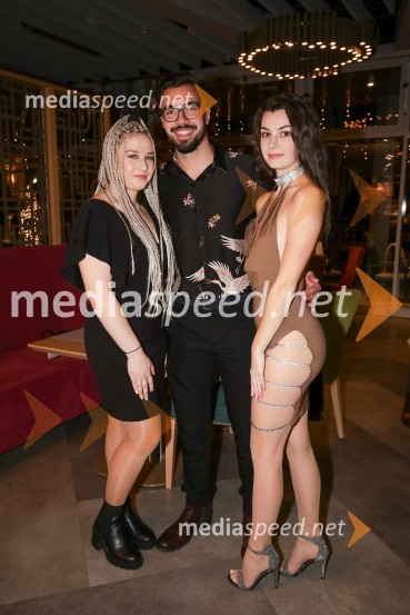  Romana Lavrič, tekmovalka šova Kmetija 2021;  Gino Tadej Podgornik , tekmovalec šova Kmetija 2021;  Lina Majcen , tekmovalka šova Kmetija 2021Slovenski influencerji na predstavitvi prvega instagramerskega hotela v Evropi