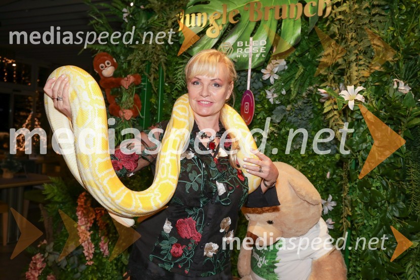  Andreja  Medvedič, lastnica in direktorica Sense Wellness ClubaSlovenski influencerji na predstavitvi prvega instagramerskega hotela v Evropi