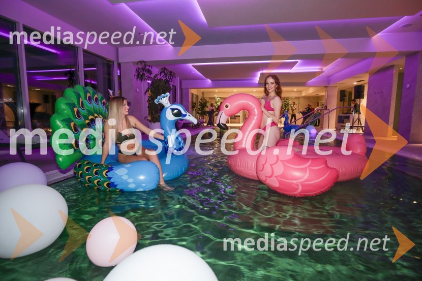  Klavdija Čakš, Ambasadorka modne znamke More than Beauty 2021;  ... Slovenski influencerji na predstavitvi prvega instagramerskega hotela v Evropi