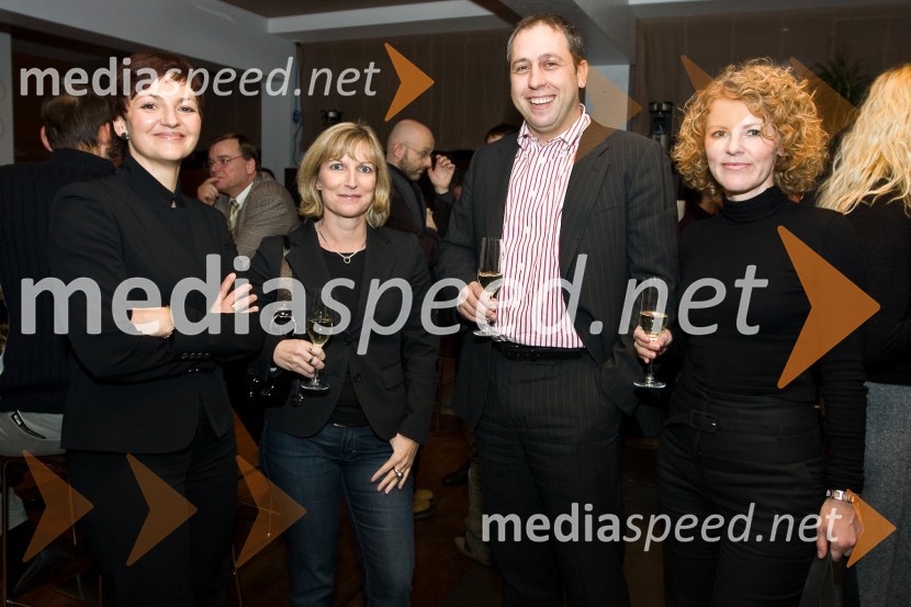 Maja Makovec Brenčič, predsednica DMS, Špela Levičnik Oblak, regijska direktorica TBWA CEE Adriatic, Darko Dujič, izvršni direktor strateškega trženja v Mercatorju in Romana Dernovšek, direktorica Luna TBWAPredstavitev strokovno-znanstvene revije Akademija MM in zabava Društva za marketing Slovenije