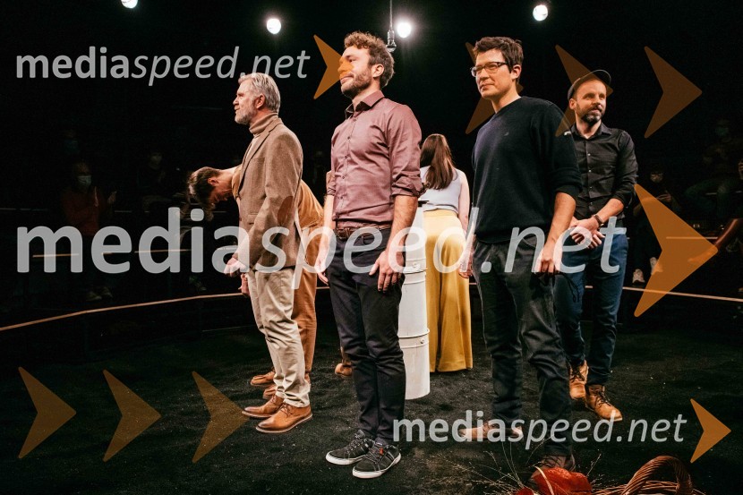  Branko Završan, igralec;  Peter Petkovšek, režiser;  Peter  Žargi, skladatelj in kritik;  Urban Zorko, dramaturgKlinc, premiera drame SLG Celje