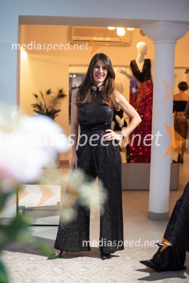  Kim Božič, lastnica trgovine AllegriaVražja dama Gordana predstavila svojo kolekcijo Mistique