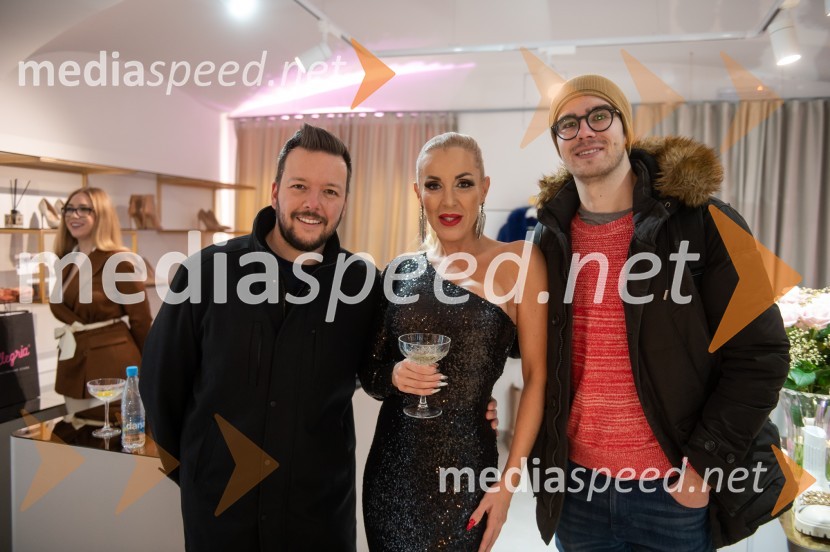  Denis Bende Živčec, novinar, Večer;  Carmen Osovnikar;  ... Vražja dama Gordana predstavila svojo kolekcijo Mistique