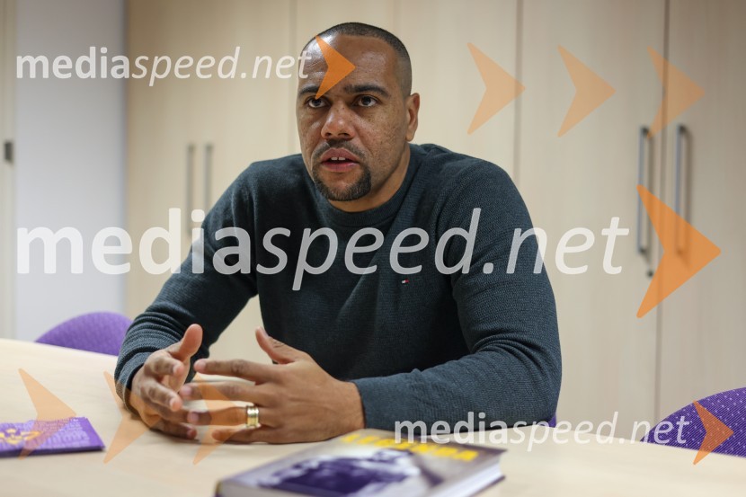  Marcos  Tavares, nogometaš, NK MariborMarcos Tavares, kapetan NK Maribor ob izidu knjige Legenda