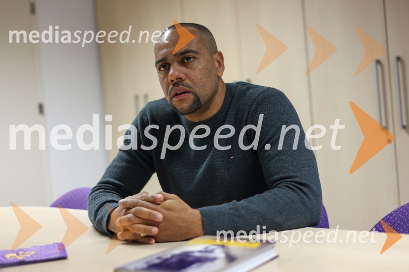  Marcos  Tavares, nogometaš, NK MariborMarcos Tavares, kapetan NK Maribor ob izidu knjige Legenda