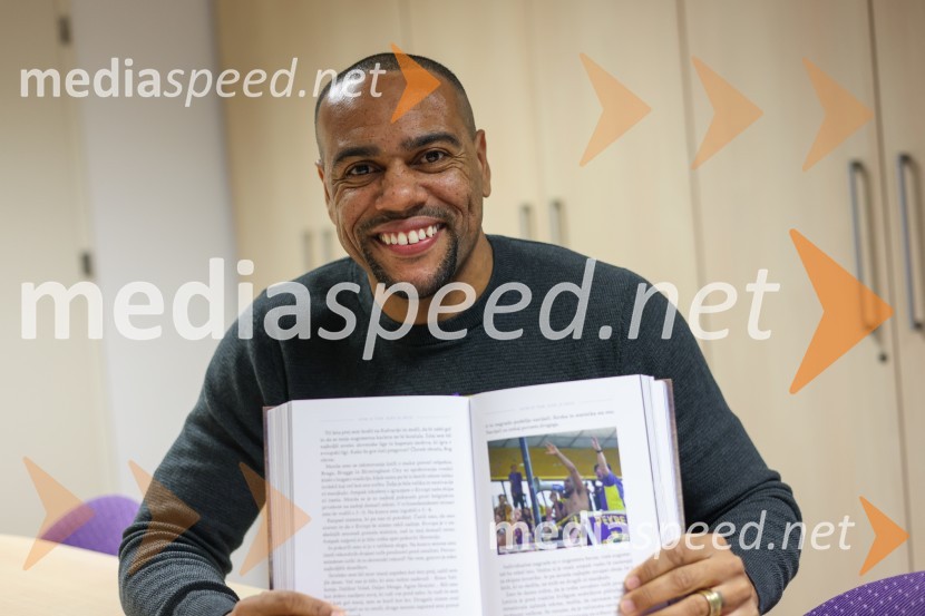  Marcos  Tavares, nogometaš, NK MariborMarcos Tavares, kapetan NK Maribor ob izidu knjige Legenda