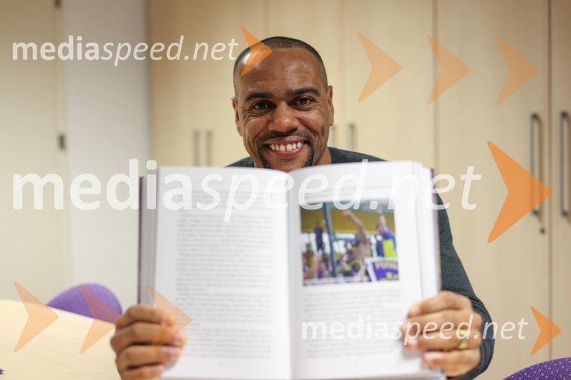  Marcos  Tavares, nogometaš, NK MariborMarcos Tavares, kapetan NK Maribor ob izidu knjige Legenda